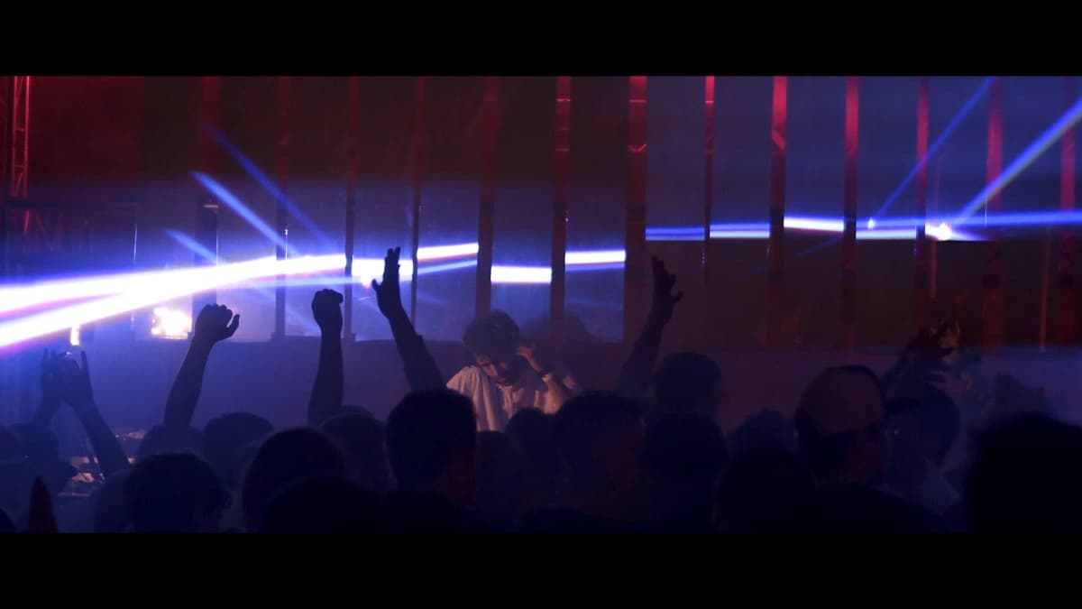 Rave - Shot 5